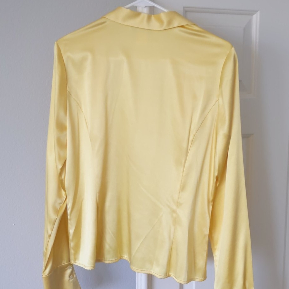 Shirts - Picture 3 of 4